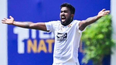 Asitha Fernando was compared with Mohammad Asif