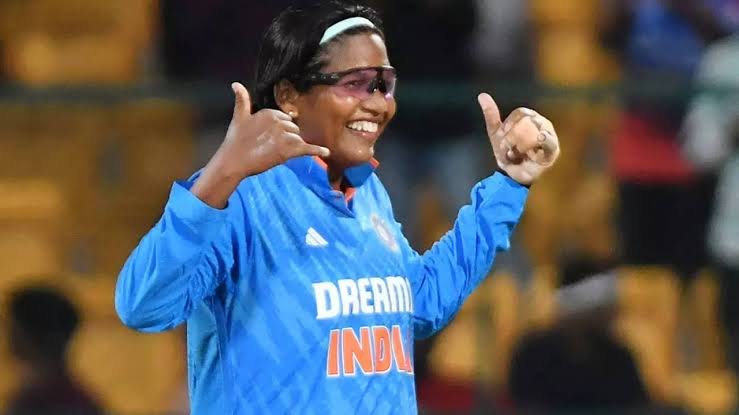 Asha Sobhana Injured During Bowling Warm-up