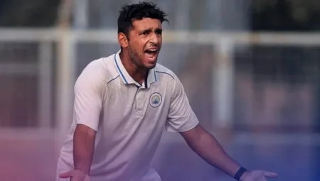 Anshul Kamboj added in test squad