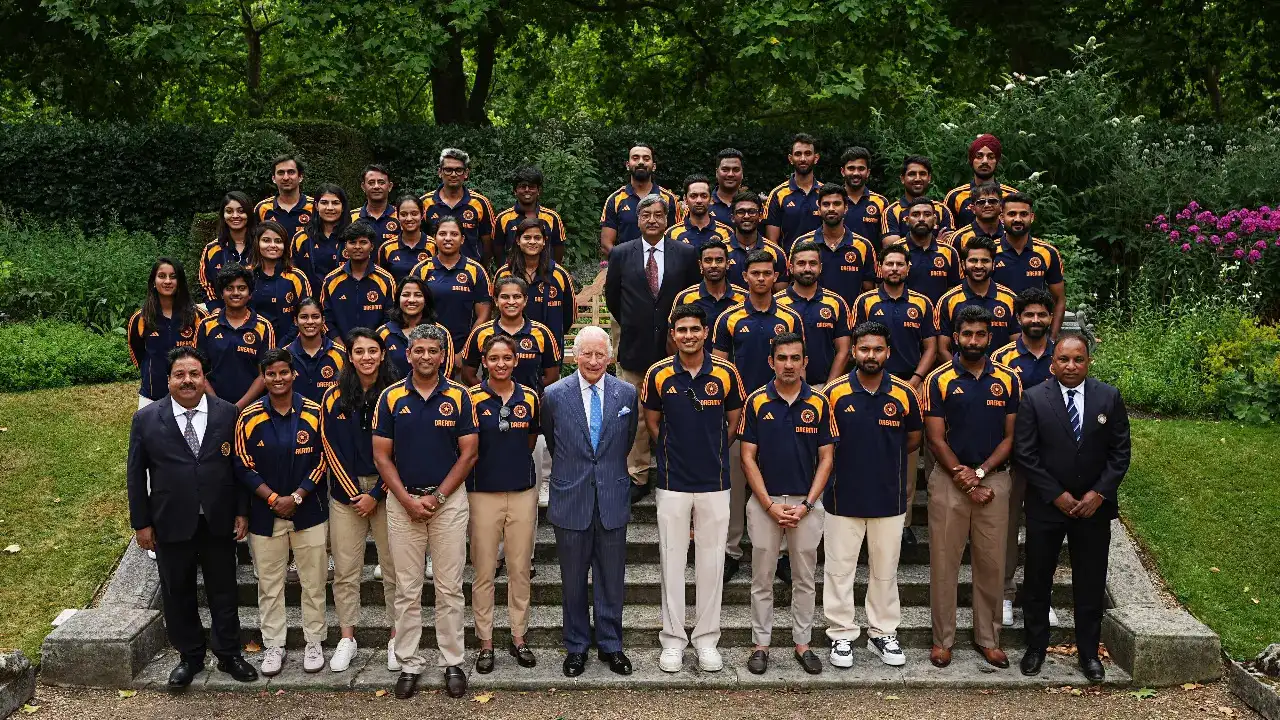 team India meet king charles