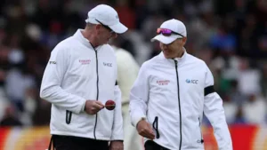 10 overs ball look like a 30 overs ball
