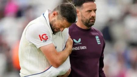 Chris Woakes shoulder injury