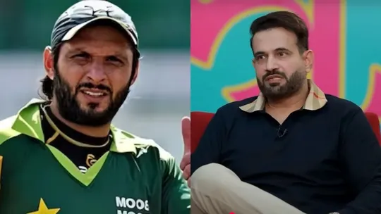 Irfan Pathan vs Shahid Afridi fight in flight