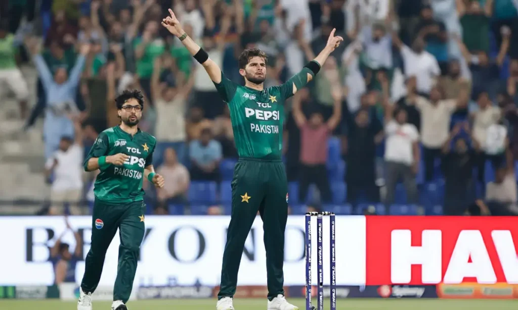 Pakistan defeated Sri Lanka by 5 wickets