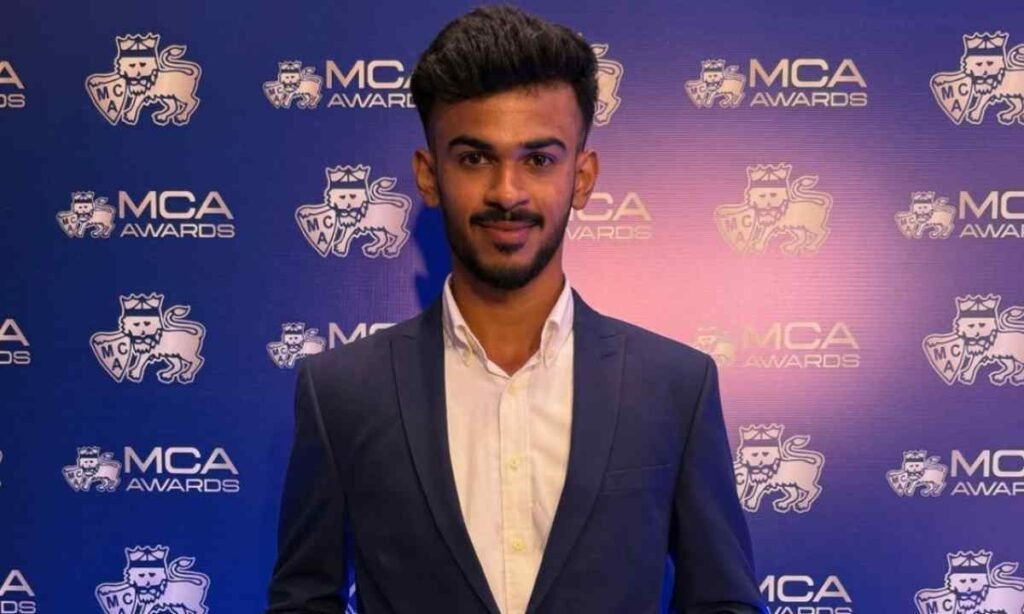 Ayush Vartak Biography